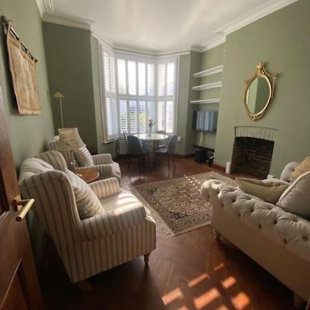 2 Double Bedroom Charming Chelsea Apartment Londres Exterior foto